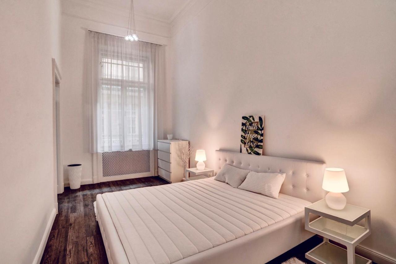 Inn The Downtown Будапеща Екстериор снимка