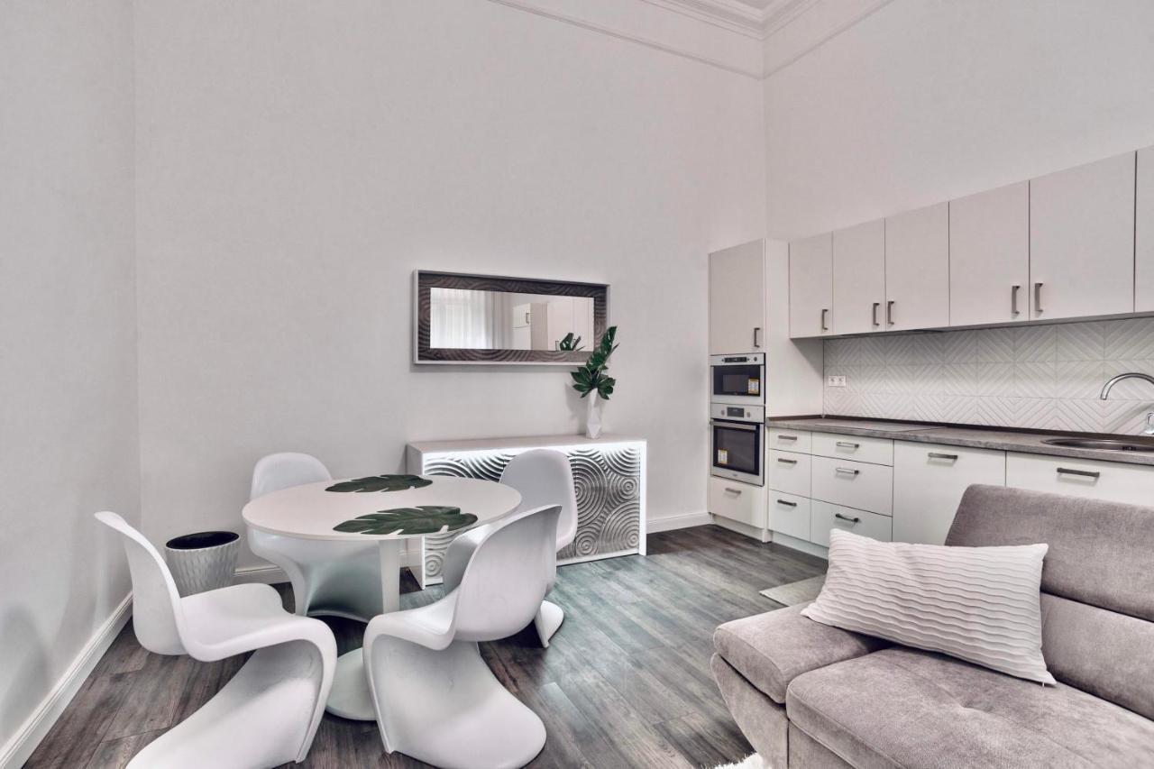 Inn The Downtown Будапеща Екстериор снимка